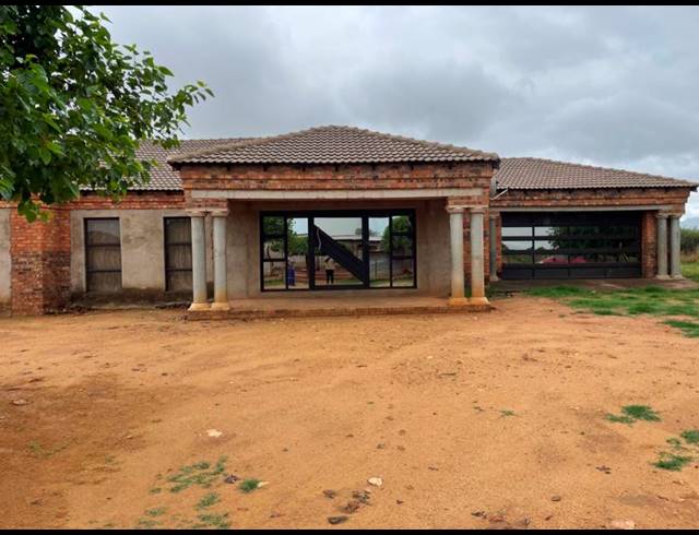 4 BEDROOM HOUSE FOR SALE IN MADIBA